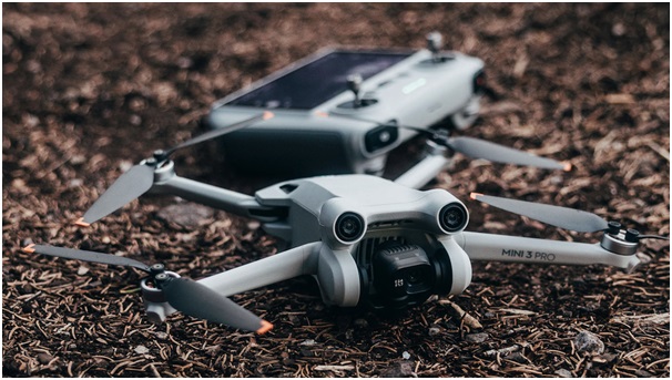 Picture 2 of 10 Must-Have Gadgets for the Modern Tech Enthusiast