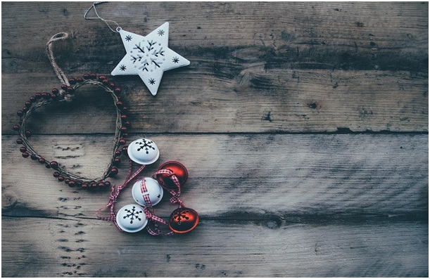 Picture 1 of How To Spread Joy This Christmas Season