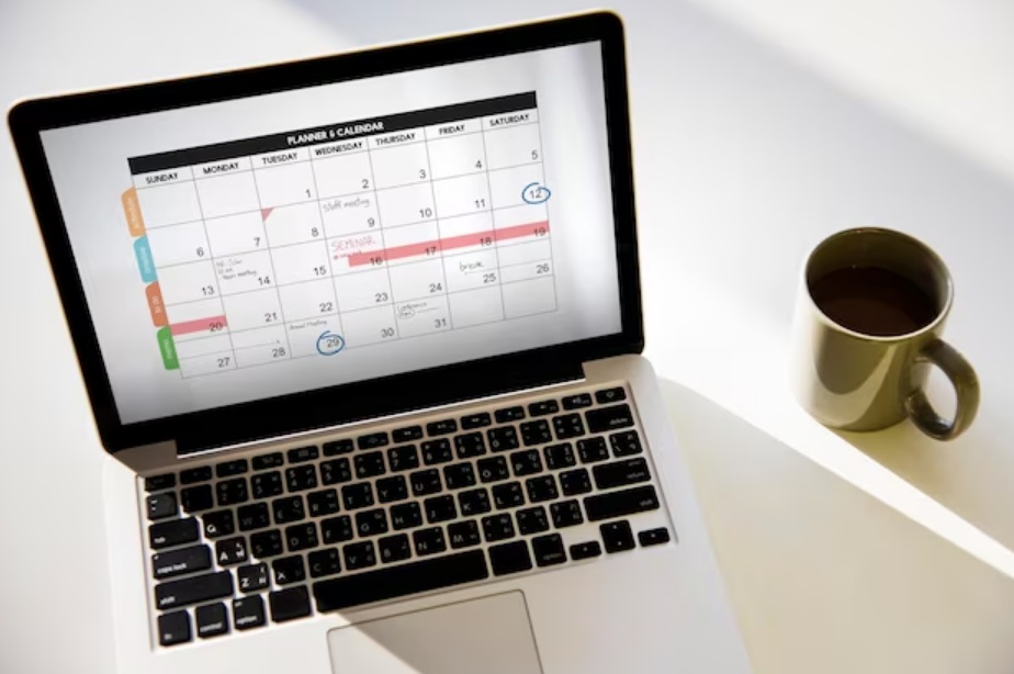Picture 1 of How to Create a Schedule for Employees