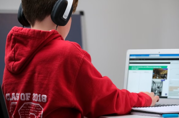 Picture 1 of How to Enhance Learning with School Technology (And Still Keep It Real)