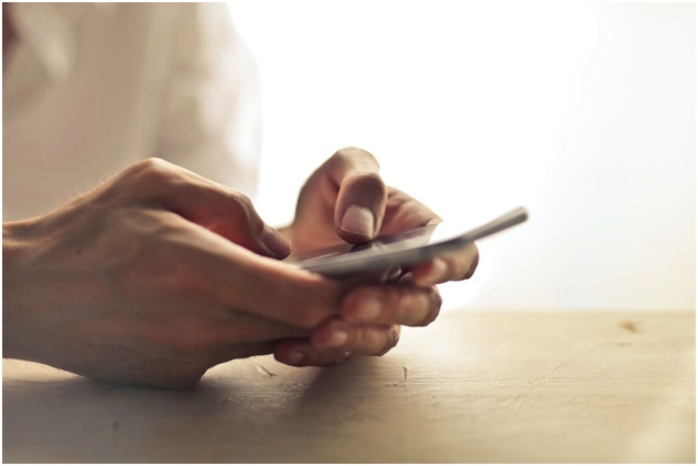 Picture 1 of The Art of Brevity: How to Write Effective Push Notifications to Match Limits and Increase Engagement