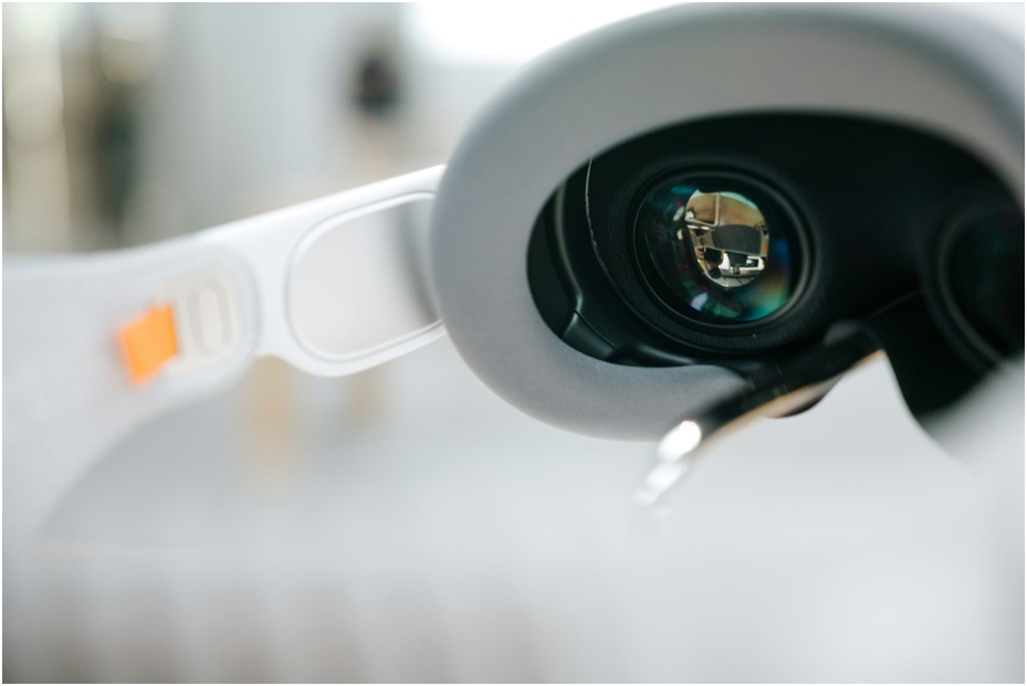 Picture 2 of The DL on AR: Importance, Considerations, and Hot Products