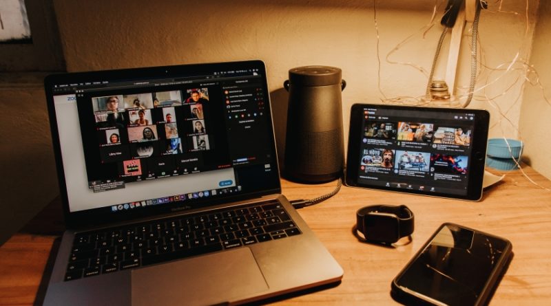 Picture 2 of The Best Work from Home Computer Setups for Educators