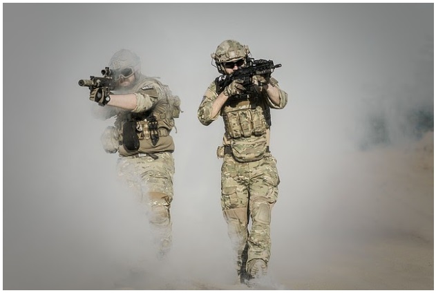 Picture 2 of The Fascinating Way Soldiers Use Computer Technology In A Hostile Terrain