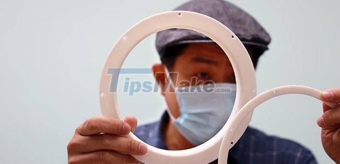 It only takes 15 minutes to assemble, the 'safely isolated sampling chamber' is ready for testing in Vietnam Picture 5