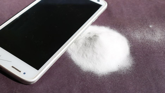 10 great ways to help you scratch scratches on your phone screen Picture 8