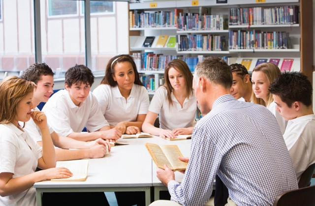 10 profound lessons about life we ​​will learn from teachers Picture 3