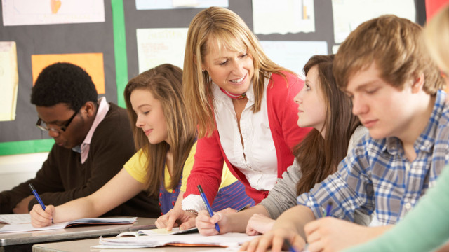 10 profound lessons about life we ​​will learn from teachers Picture 6