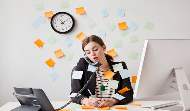 11 signs to let you know that person is trying to hide his feelings Picture 3