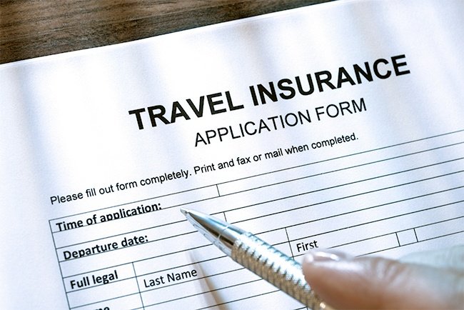 12 essential items you should bring when traveling Picture 10