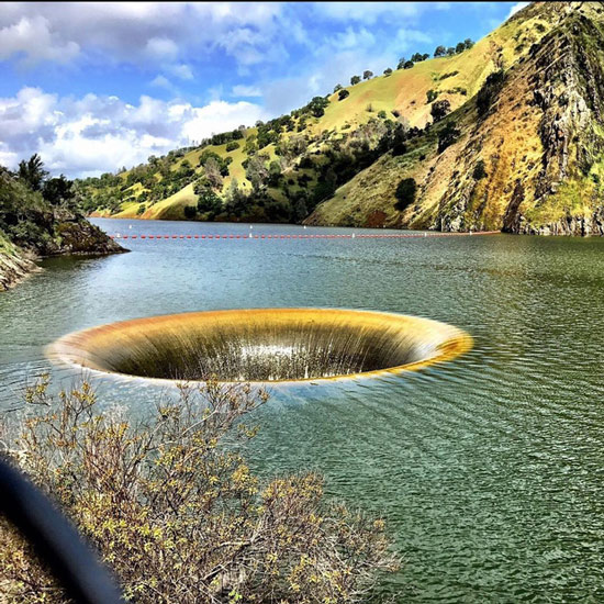 12 mysterious deepest holes in the planet Picture 4