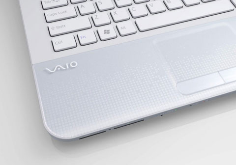 14 and 17 inch Vaio E series photos Picture 13