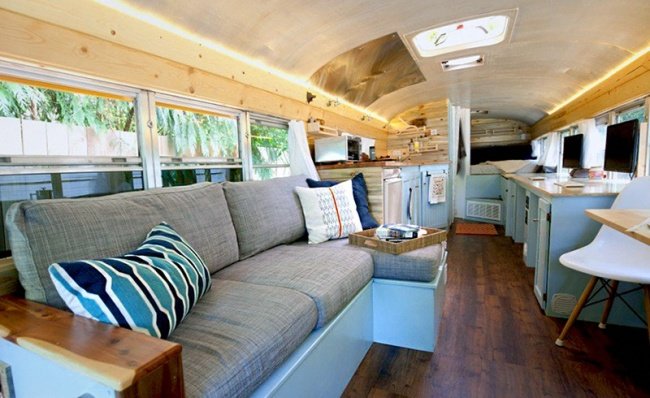 14 super special schools that you can't ignore Picture 17