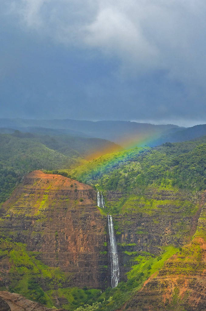 15 beautiful rainbow moments appear throughout the Earth Picture 15
