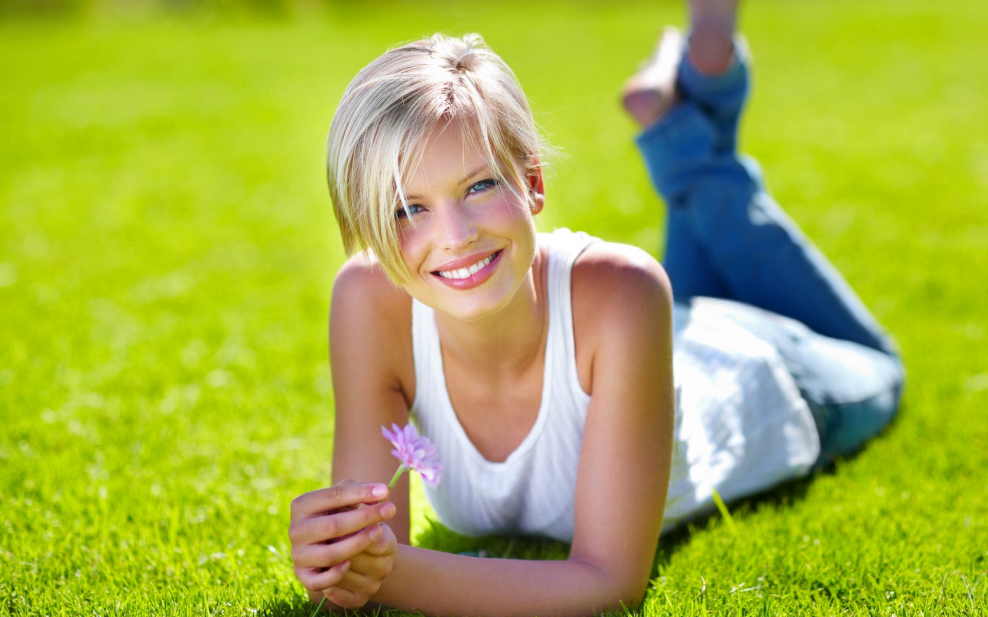 15 ways to keep smiles on your lips even when life is toughest Picture 1