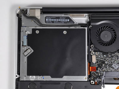 17-inch MacBook Pro surgery Picture 13