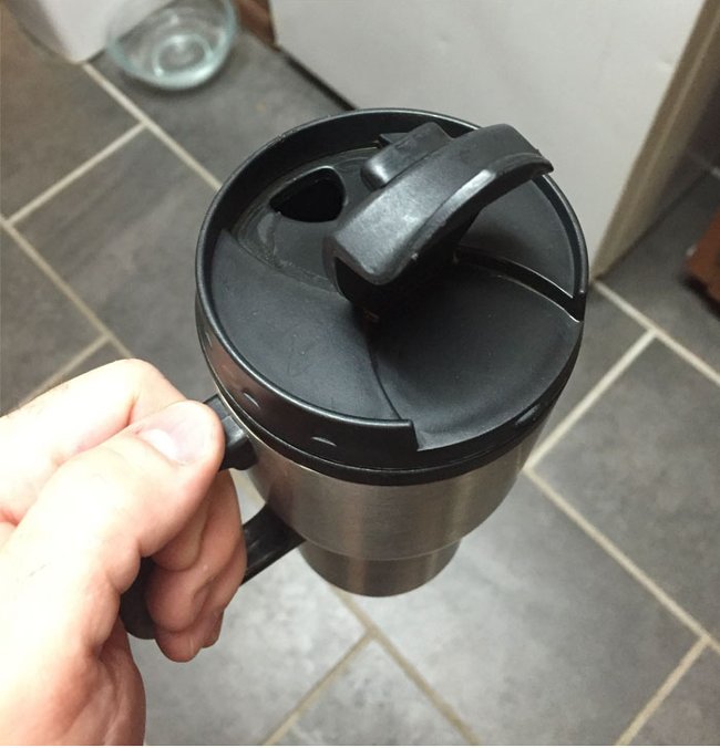 20+ 'bad crying and laughing' situation in life is only left-handed people understand Picture 20