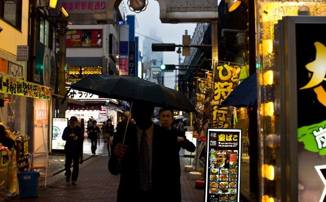 20+ images of the secret behind the lives of Japanese businessmen Picture 20