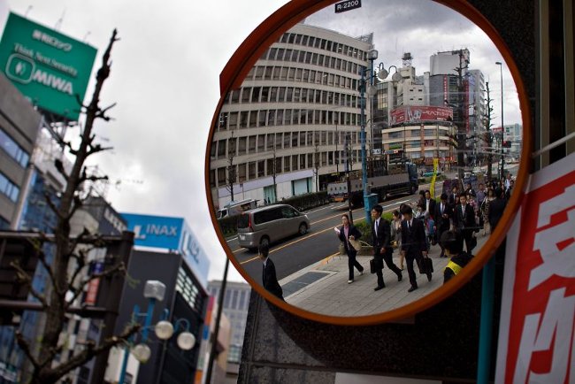 20+ images of the secret behind the lives of Japanese businessmen Picture 22