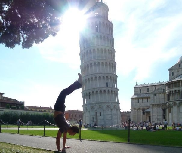 20+ types of imagery taking virtual life with the leaning tower of Pisa Picture 16