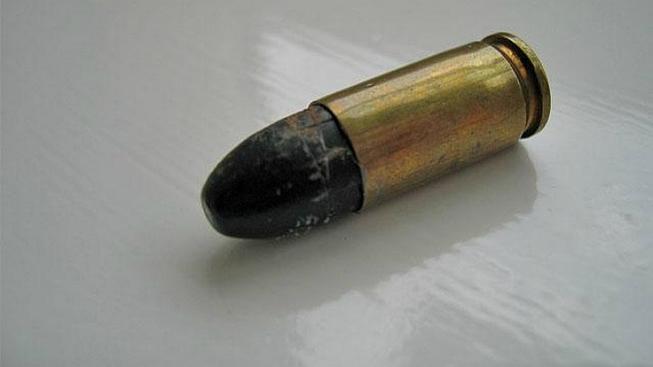 20 types of strange objects discovered in the human body make you 'floaters' Picture 16