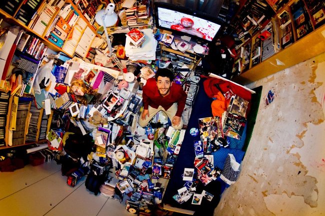 23 interesting images of the bedroom space of people all over the world Picture 18