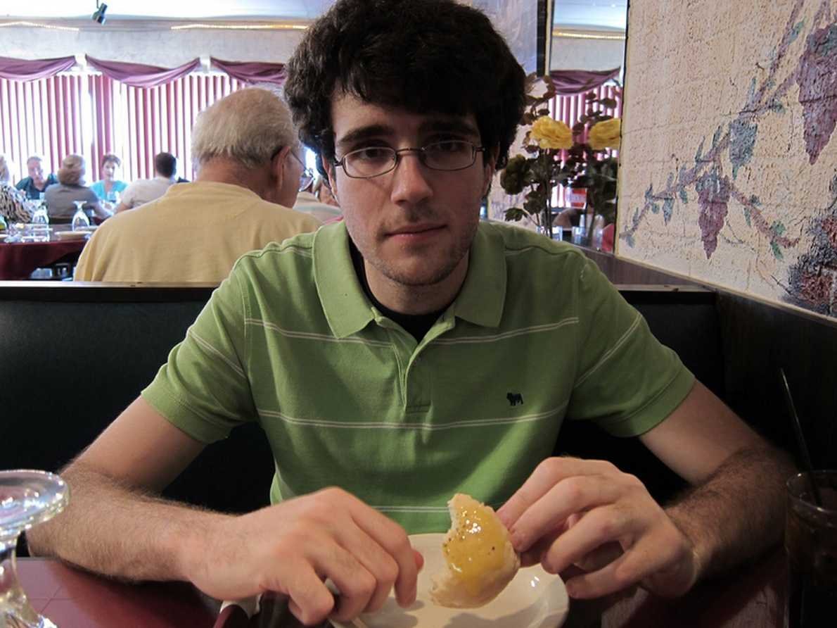 23 rules in business that any professional employee needs to know Picture 5