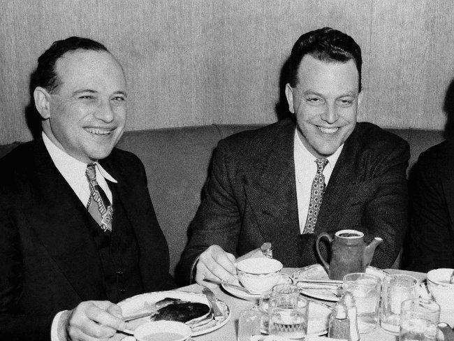 24 interesting facts you may not know about Warren Buffett Picture 7