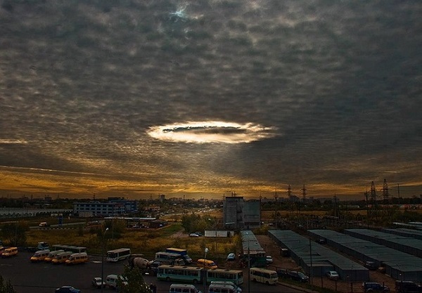 24 photos capture magical moments in the sky, you may not believe your eyes Picture 10