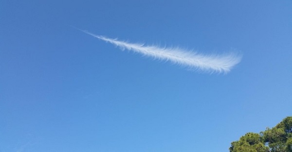 24 photos capture magical moments in the sky, you may not believe your eyes Picture 2