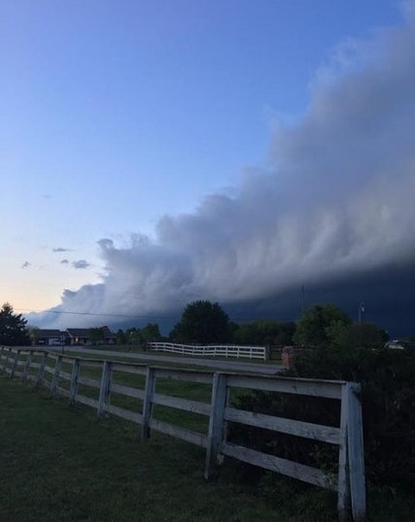 24 photos capture magical moments in the sky, you may not believe your eyes Picture 4