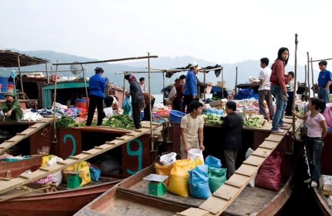 3 places to visit near Hanoi to visit the same class before breaking up the students Picture 5