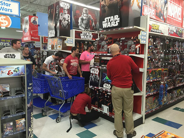 30+ funny shots prove men never bear big Picture 28