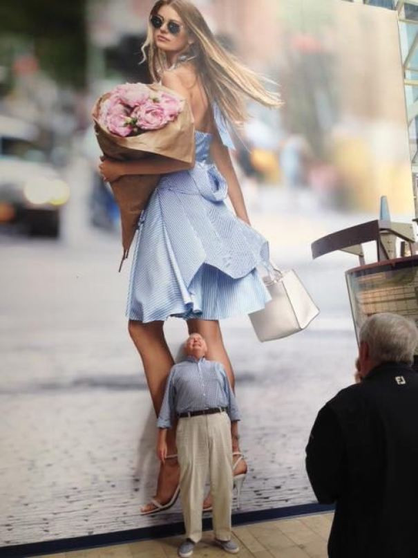 30+ funny shots prove men never bear big Picture 30