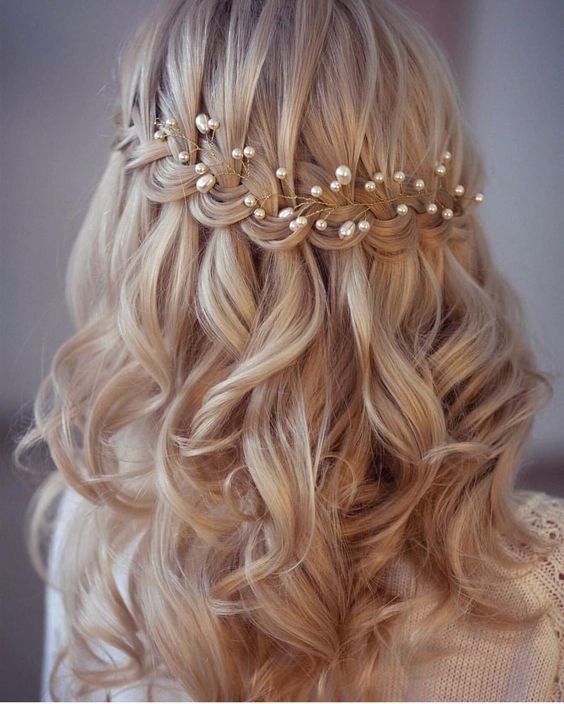 30+ Gorgeous bridal hairstyles on the wedding day 2020 Picture 21