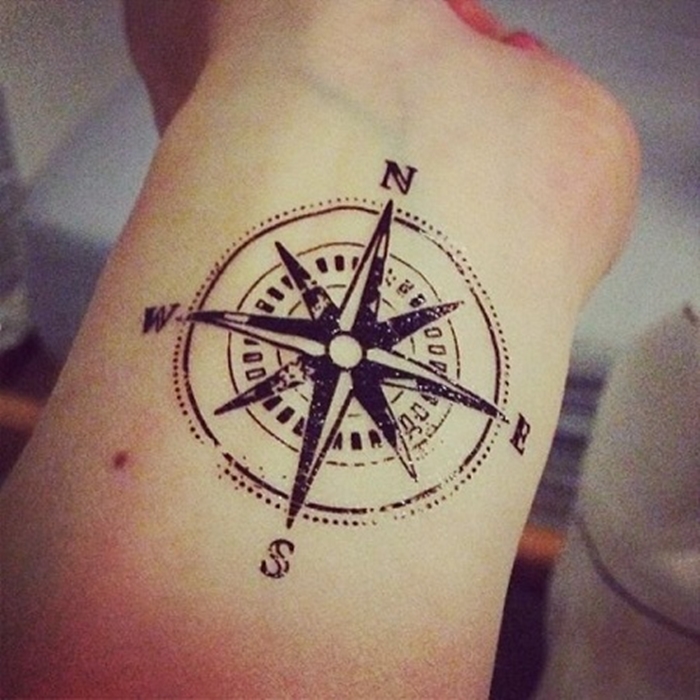 30+ Nice Compass tattoos Picture 5