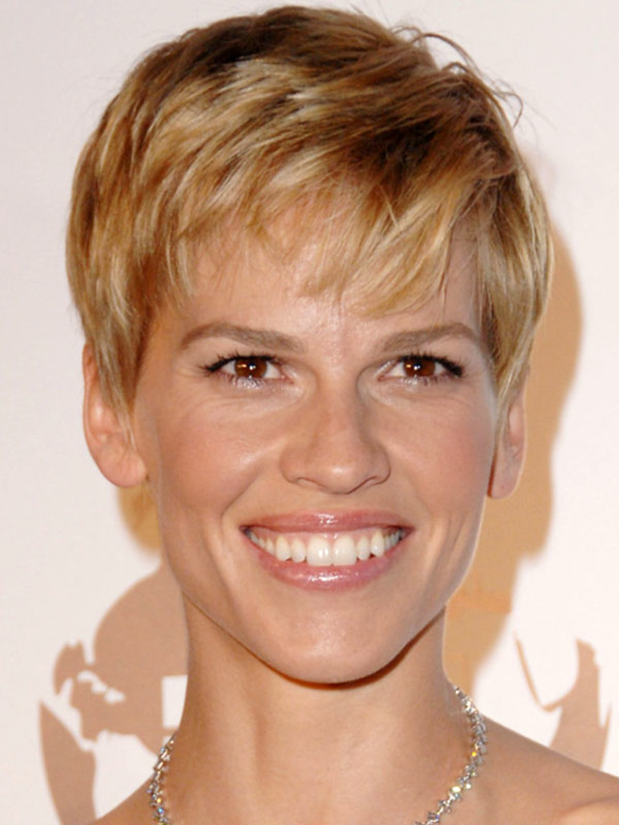 30+ Short hairstyle for a beautiful long face 2020 Picture 23