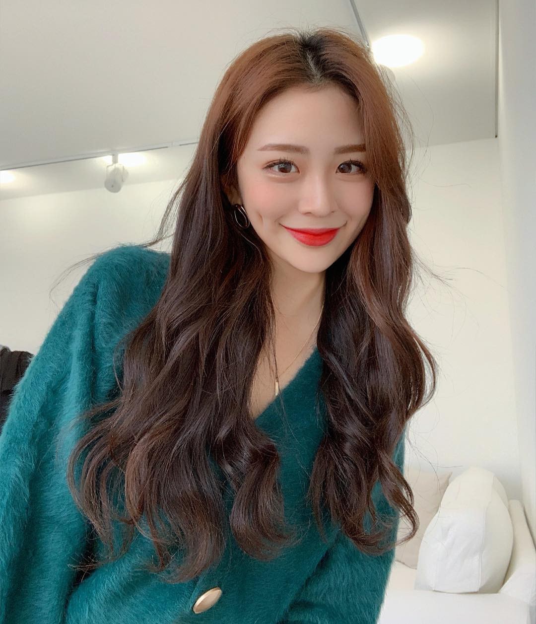 30+ the best light curly hair styles in 2020 Picture 13