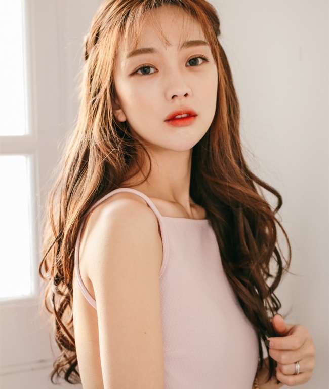 30+ the best light curly hair styles in 2020 Picture 14