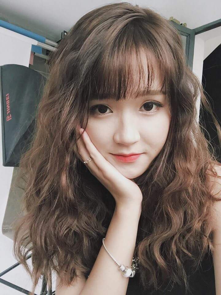 30+ the best light curly hair styles in 2020 Picture 20