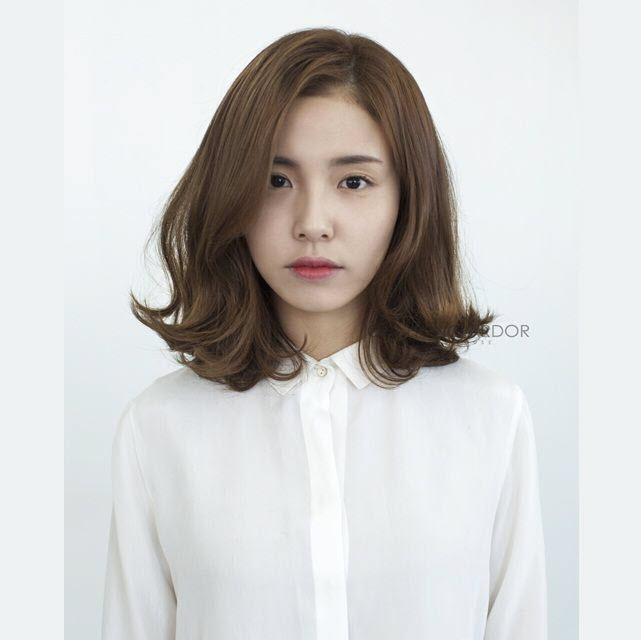 30+ the best light curly hair styles in 2020 Picture 8