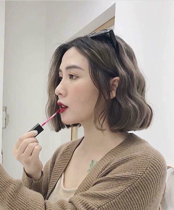 30+ The best short hair curly hairstyle water wave 2020 Picture 11