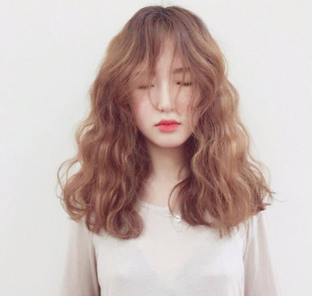 30+ The best short hair curly hairstyle water wave 2020 Picture 13