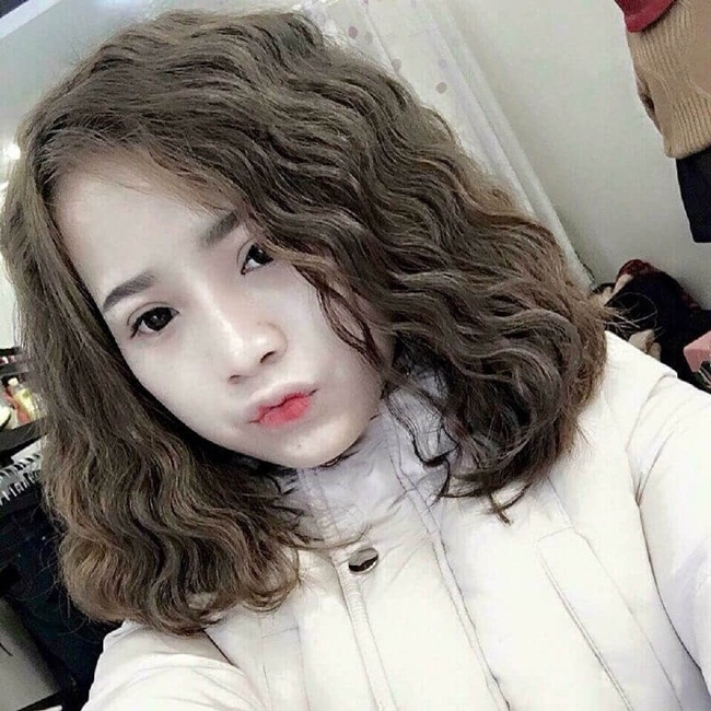 30+ The best short hair curly hairstyle water wave 2020 Picture 24