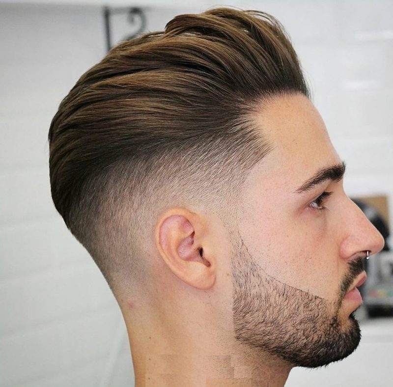 30+ the most beautiful men's Undercut hairstyle 2020 Picture 15