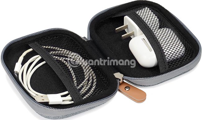 5 best accessories to protect AirPods Picture 1