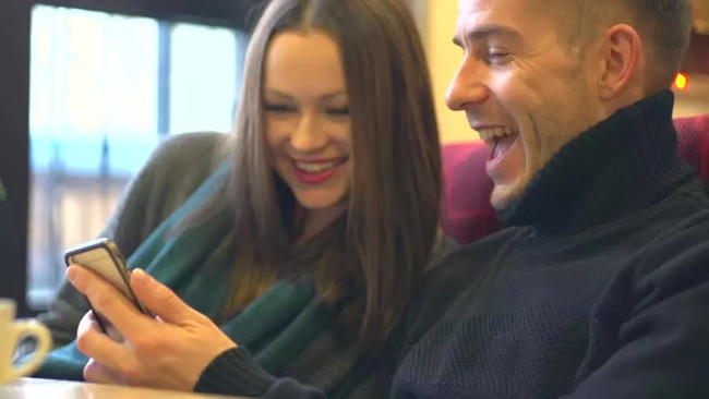 5 differences between true love and attachment Picture 5