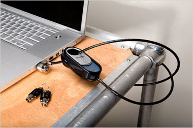 5 'moves' to protect laptops Picture 3