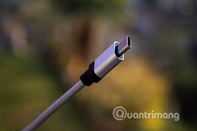 5 reasons why Apple should ditch the Lightning cable Picture 2