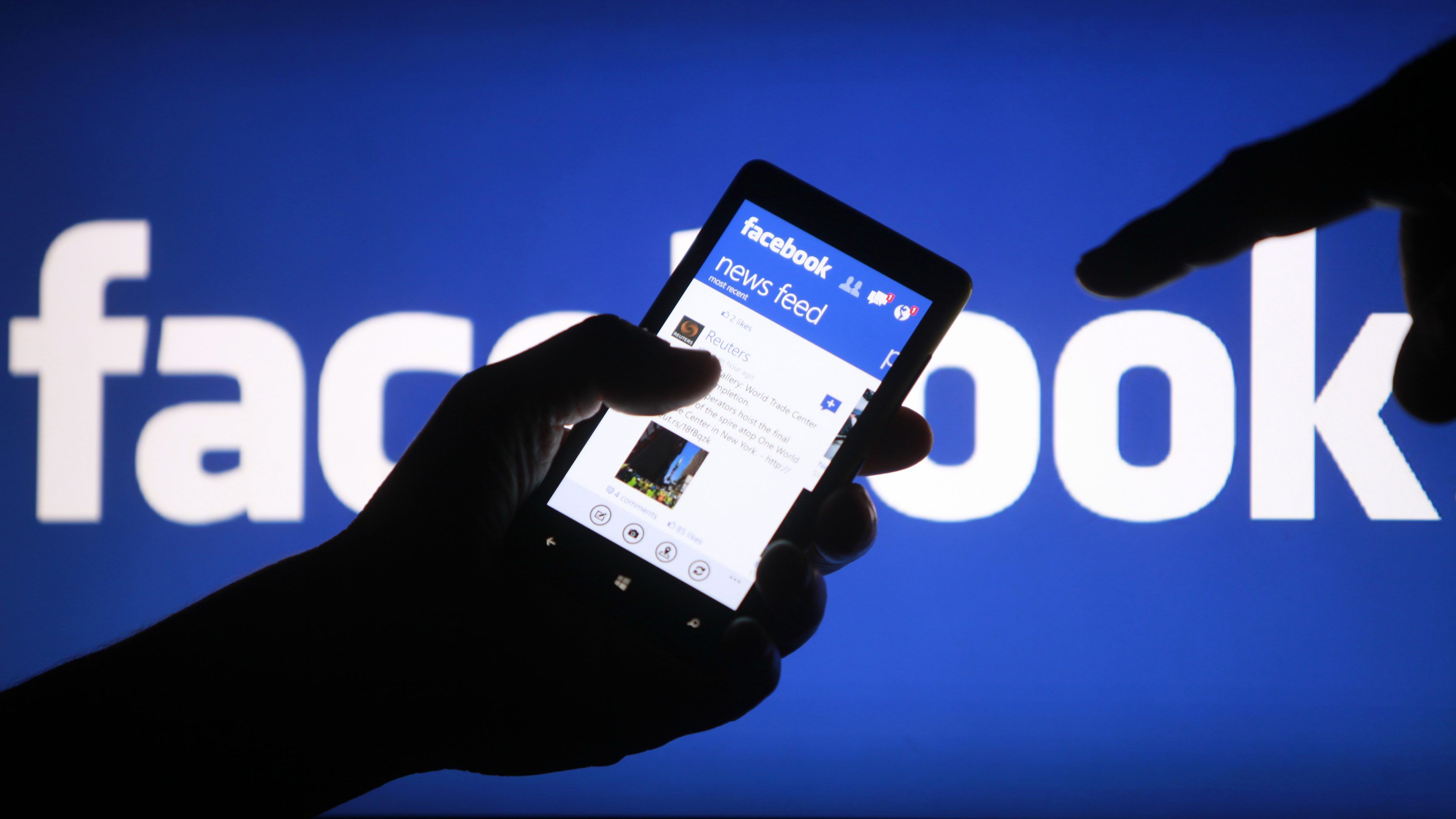5 reasons why you should uninstall the Facebook application now and always Picture 1